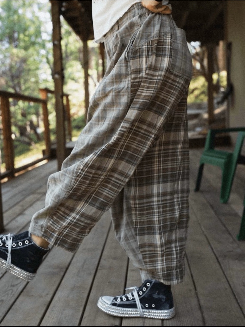 Oli & Hali Brown Plaid Relaxed Men’s Pants